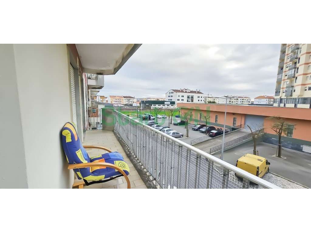 Apartamento T3 em Samora Correia-32