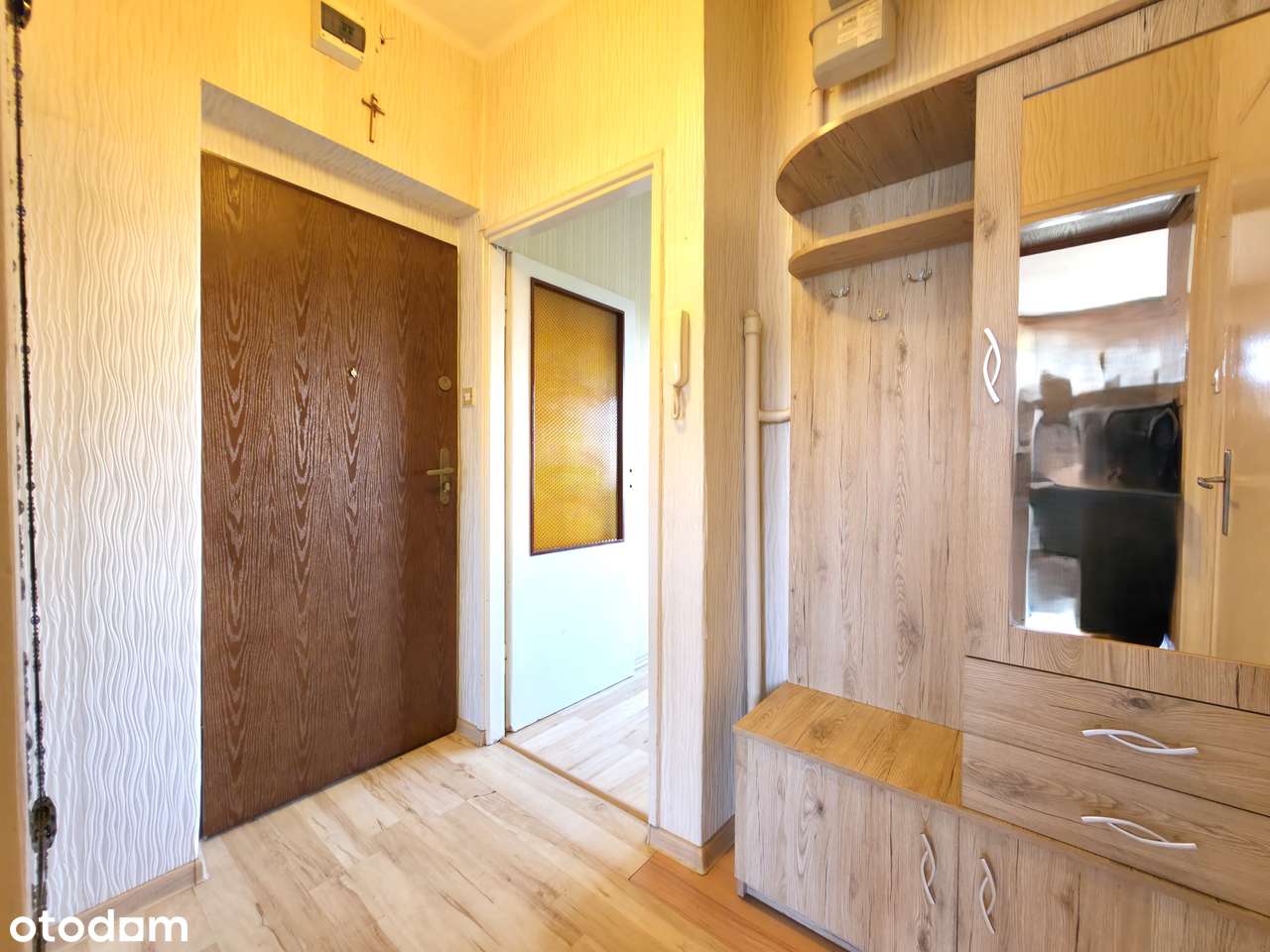 Centrum-polecamy 2- lub 3-pokojowe w bloku! Balkon! Zamykany parking!-12