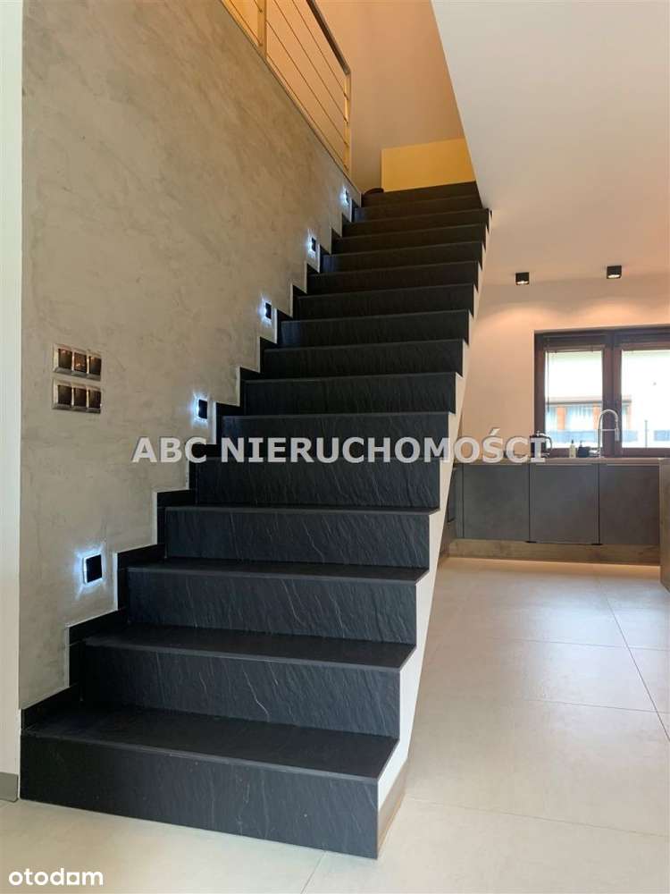 Luksusowy Dom Graniczący Ze Ścianą Lasu!-8