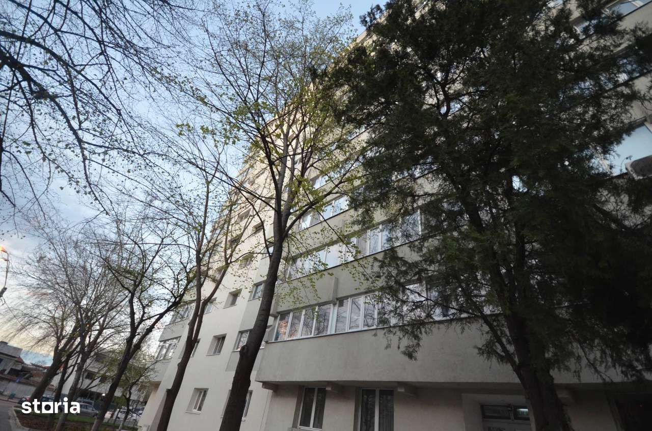 Apartament de 3 camere - Parcul Florilor - etaj 1 - Morarilor