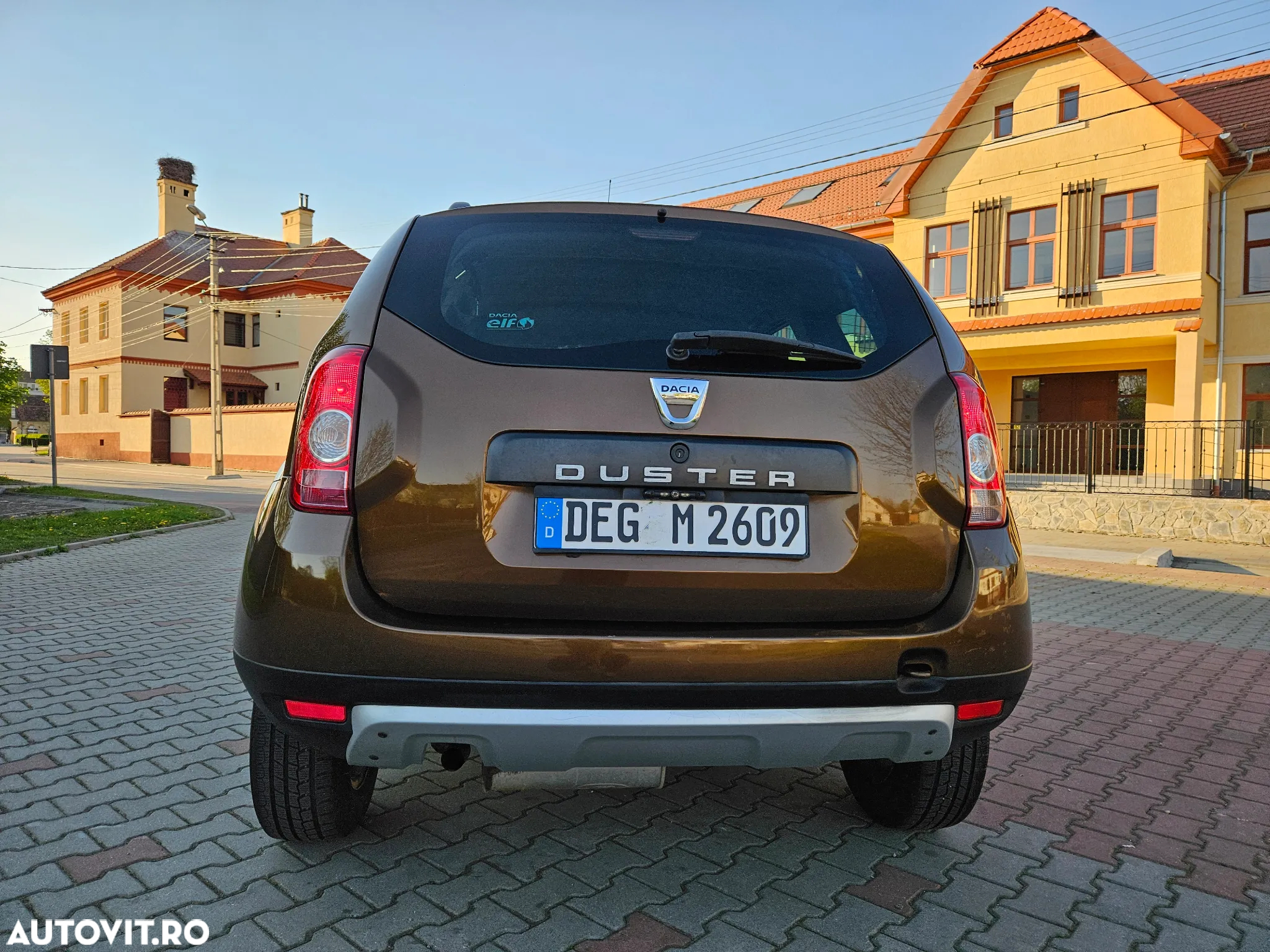 Dacia Duster 1.6 16V 105 4x4 Prestige - 8