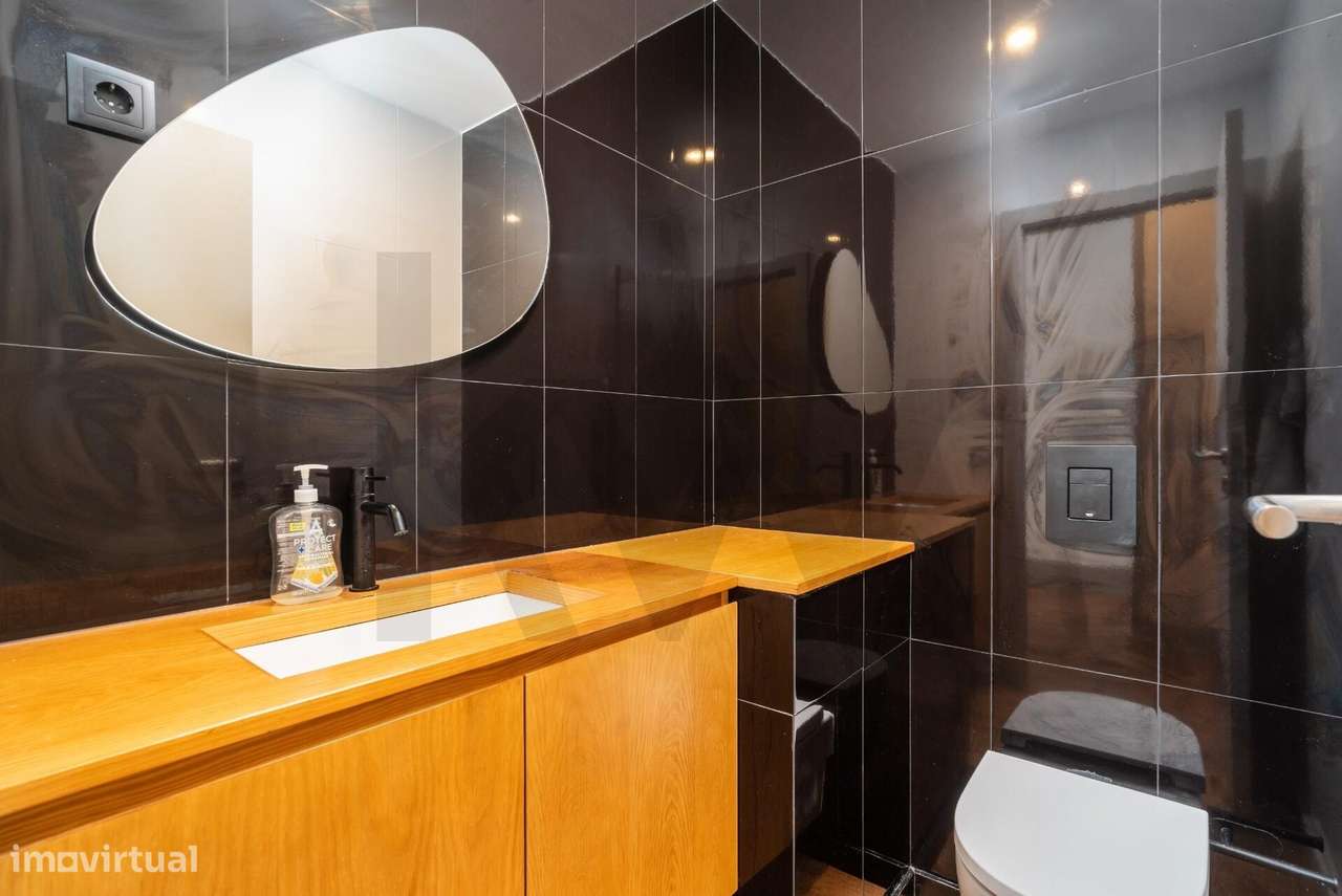 Oportunidade Única de Investimento ou Habitação!  T4 Remodelado na His - Grande imagem: 5/17