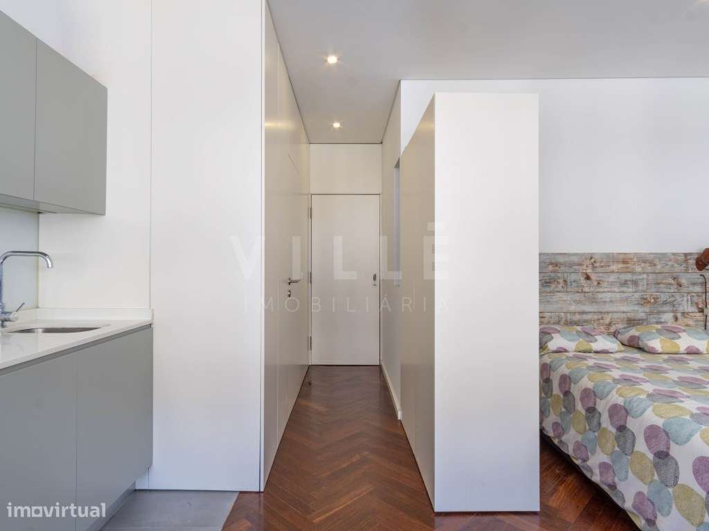 Apartamento T0 Equipado e Mobilado na baixa do Porto-10