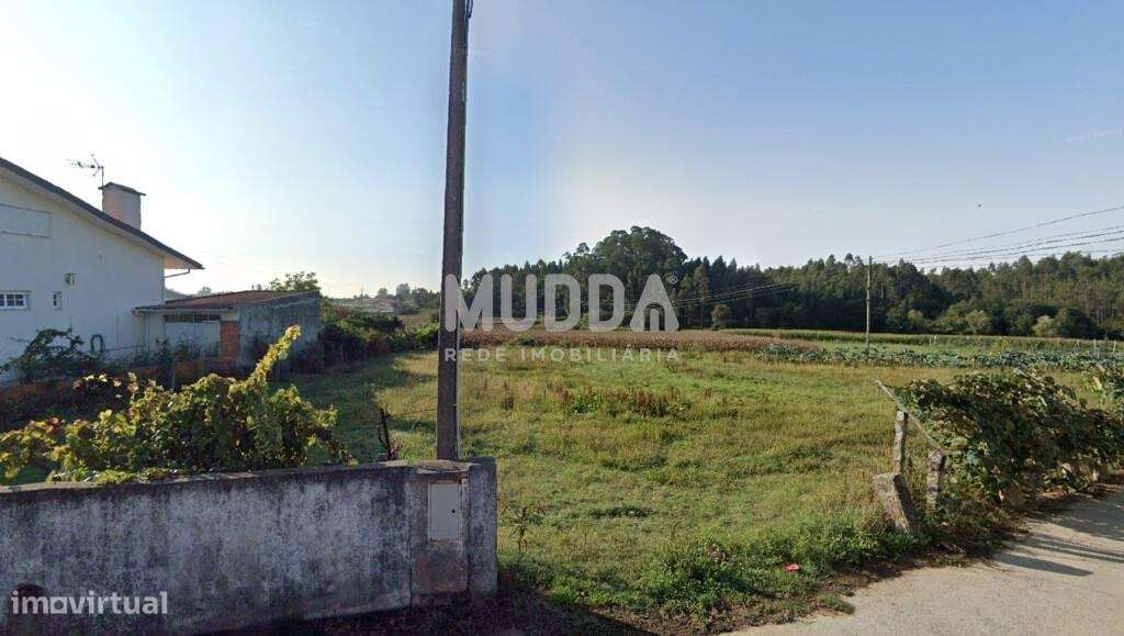 Terreno com projeto aprovado e licença de obras válida-1