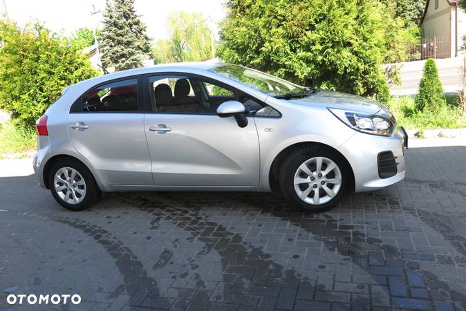 Kia Rio 1.2 Dream Team Edition - 15