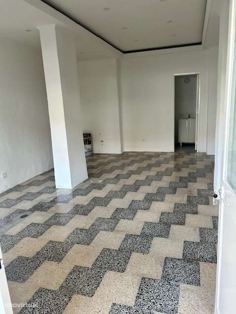 Imóvel Comercial para Arrendar na Cova da Piedade - Grande imagem: 5/11