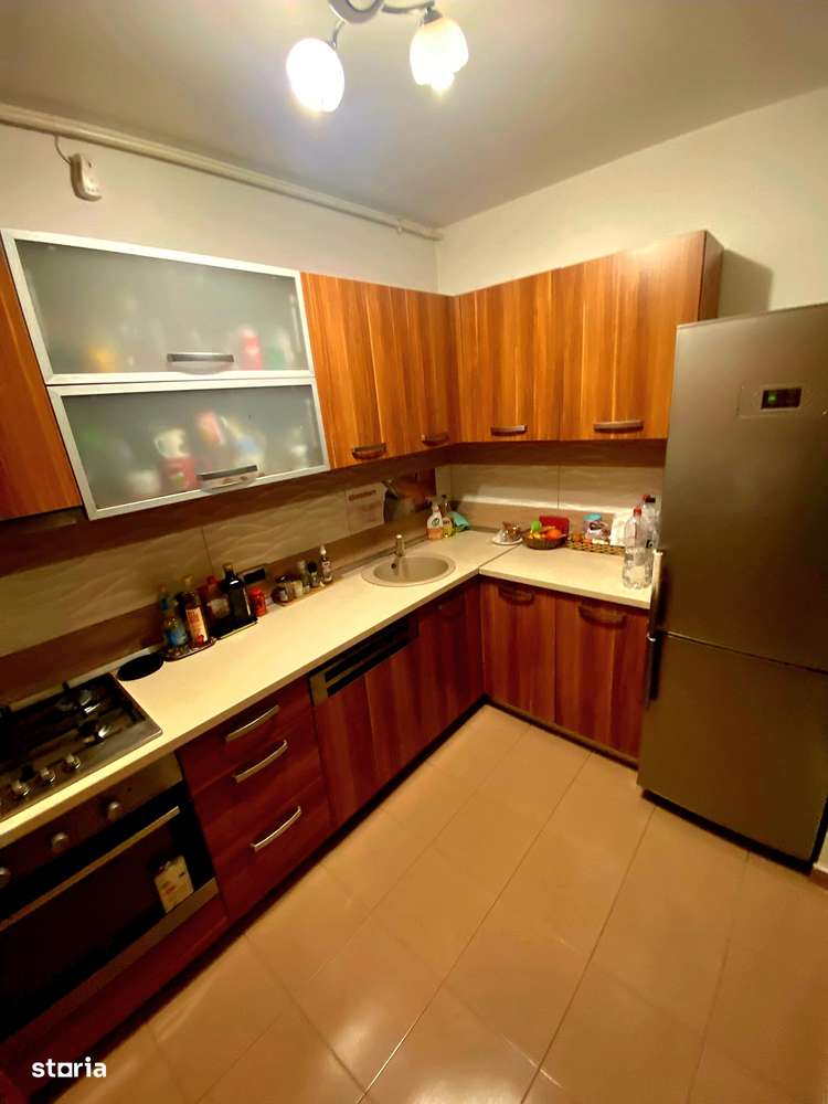Vanzare Apartament 3 camere/loc parcare/boxa ,Tractorul, BRASOV-5