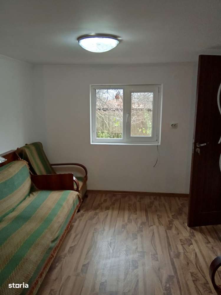 Casă în Saranga comuna Pietroasele-5