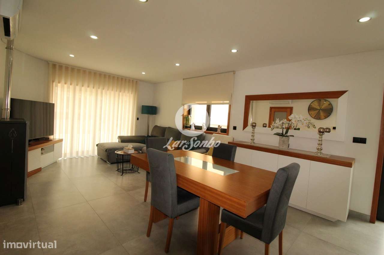 Moradia individual com piscina Fafe-8