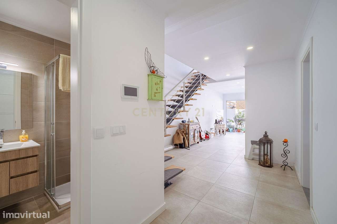 Moradia T3 - Quinta Genovesa/Sobreda-9