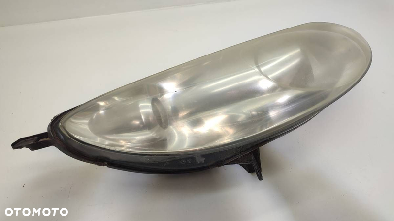 LAMPA PRZÓD PRAWA PEUGEOT 407 2005 EUROPA - 3