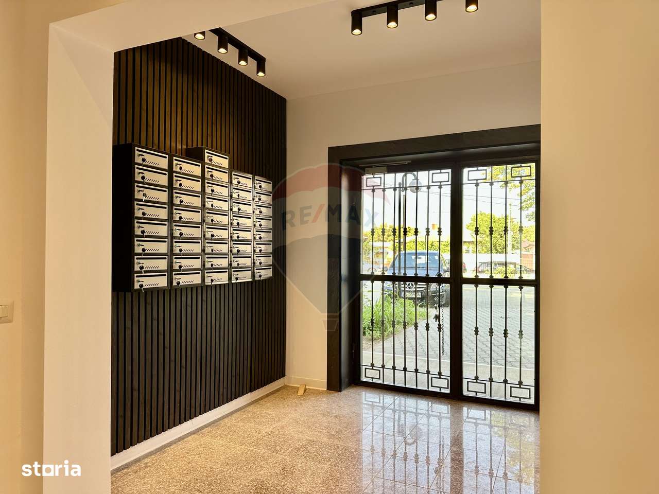 Apartament 1 camera Comisia Centrala - Imagine principală: 3/17