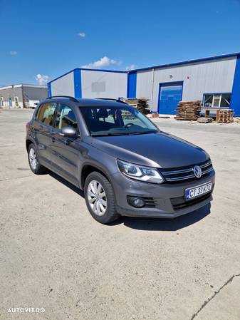 Volkswagen Tiguan 2.0 TDI 4Motion Trend & Fun - 6