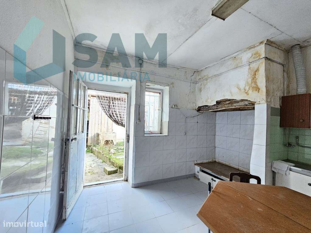 Terreno de 12.105 m2 com moradia Torres Vedras-28