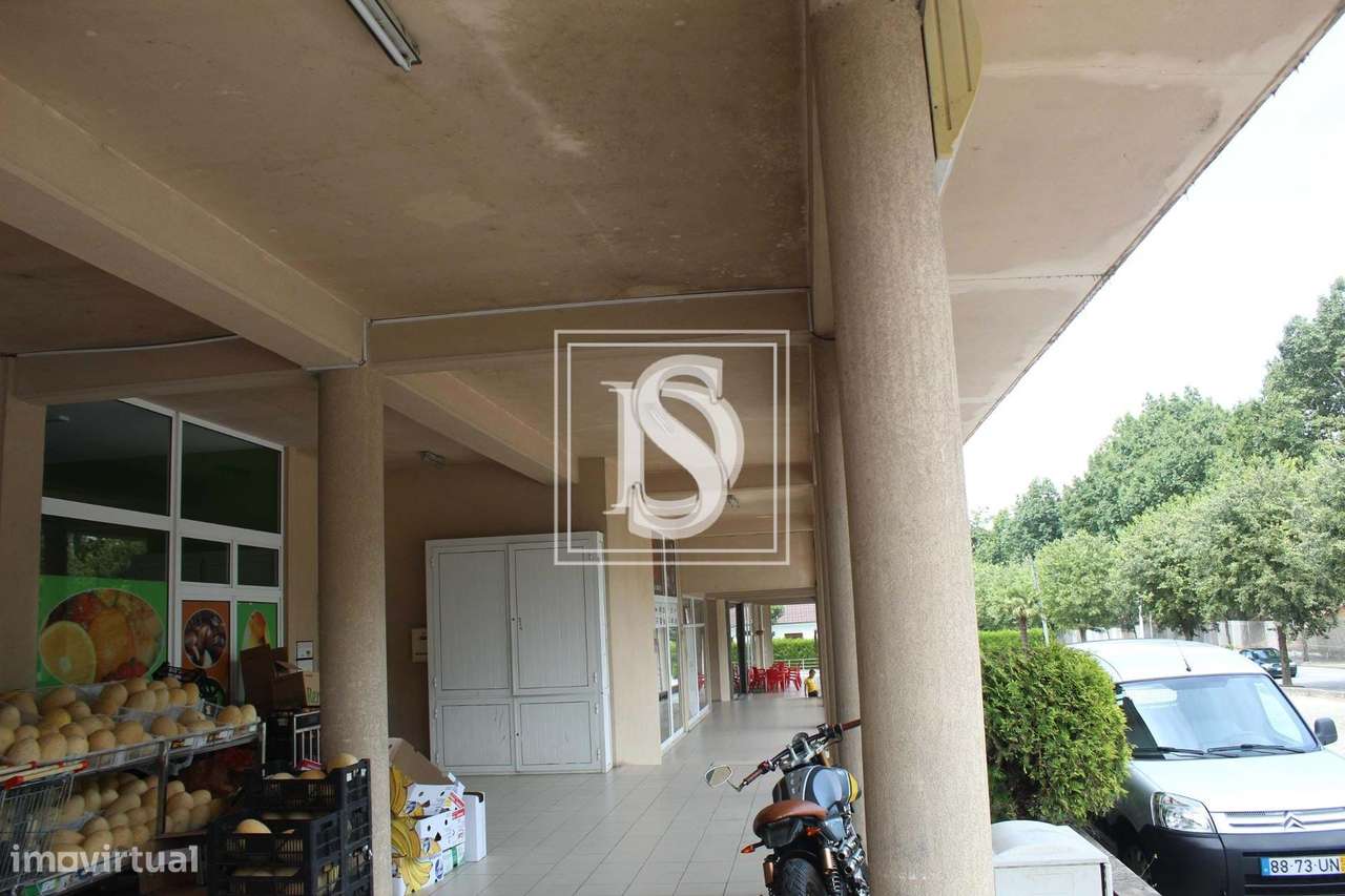 Loja em Vila Cova da Lixa - Grande imagem: 5/7
