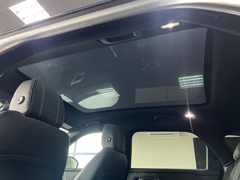 Land-Rover Range-Rover-Velar