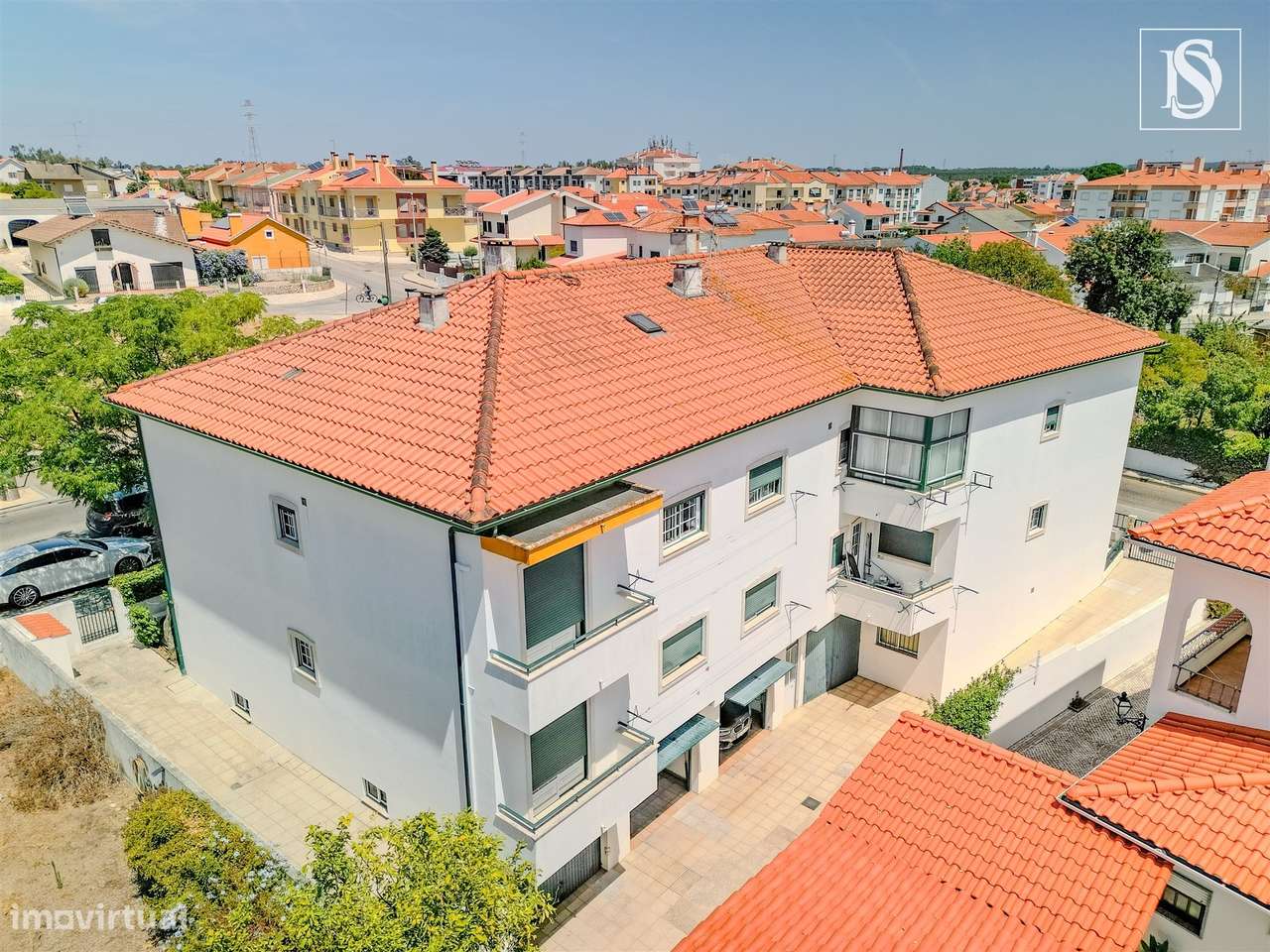 Apartamento T4 c/ Garagem-34