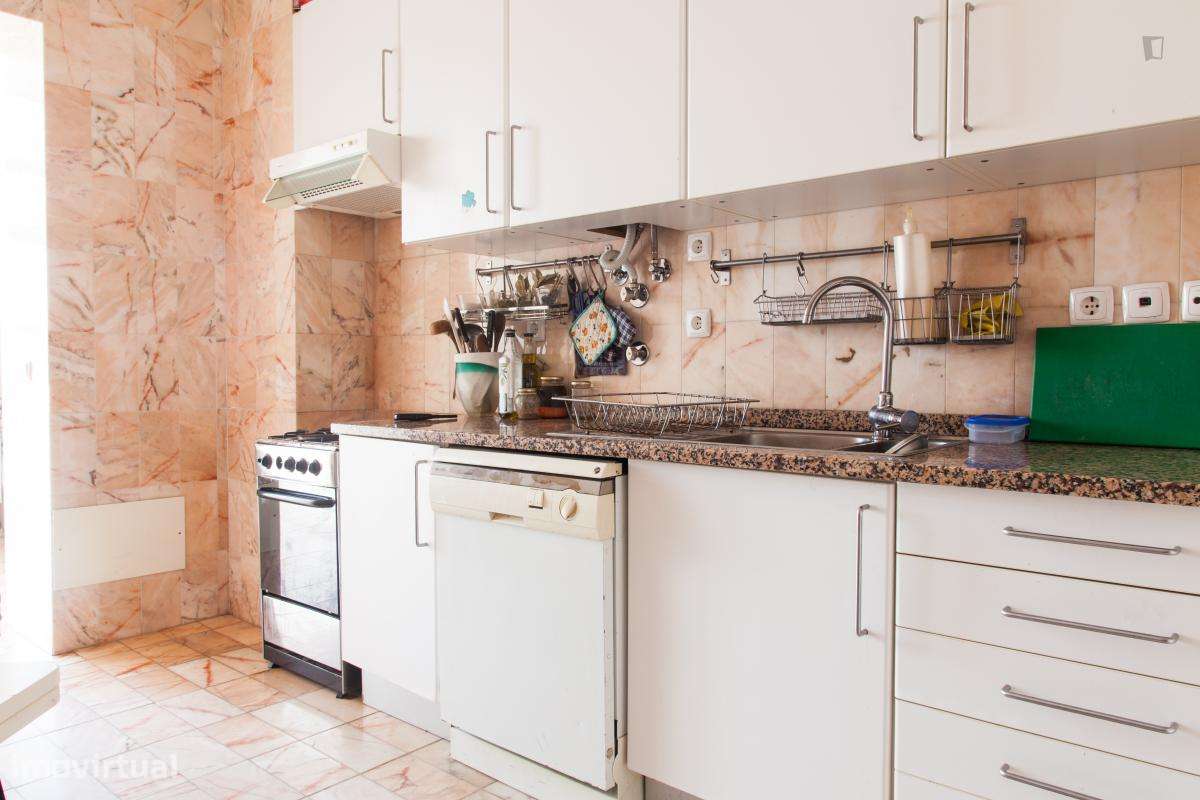 Quarto - localizado em Alameda Lisbon - Grande imagem: 5/15