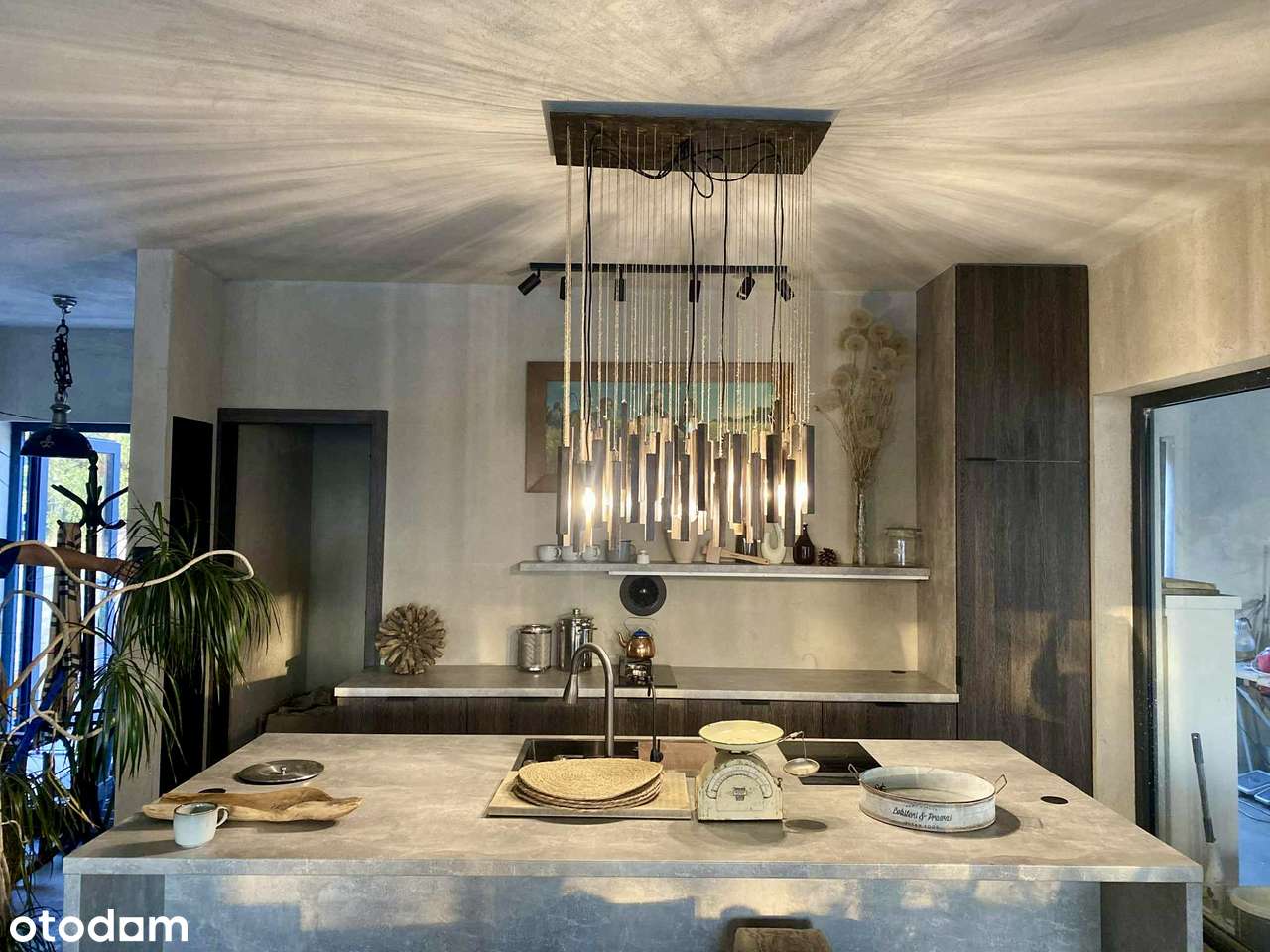 Nowoczesna oaza przy lesie z basenem i ekologiczną ziemią-13