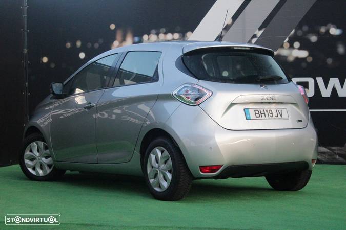 Renault Zoe (s/ Bateria) 22 kwh Life - 6