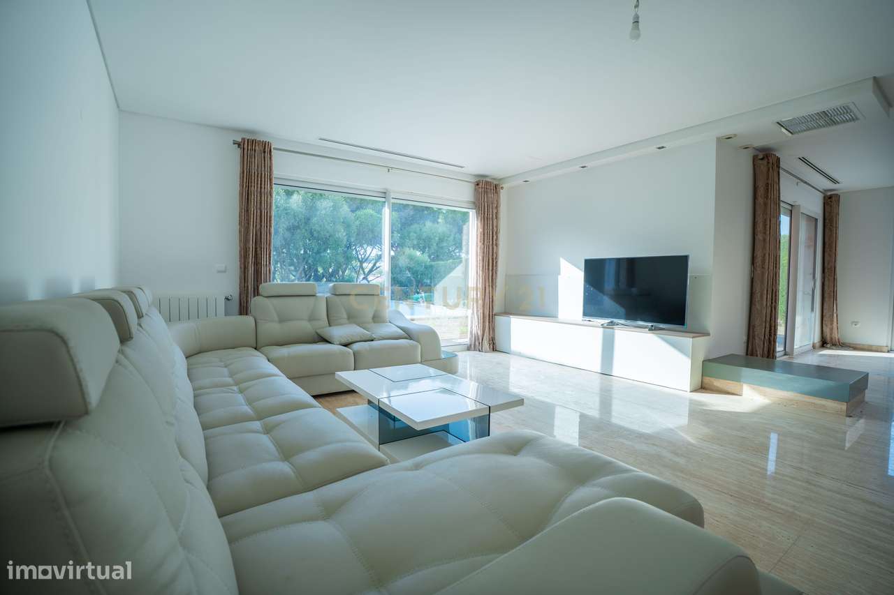 Moradia T4 com Piscina Privativa | Bicesse, Cascais-15