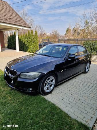 BMW Seria 3 318d Sport Line - 7