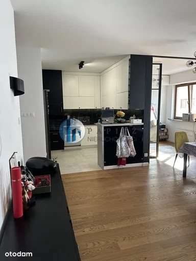 nowoczesne mieszkanie z oranżerią i garażem-11