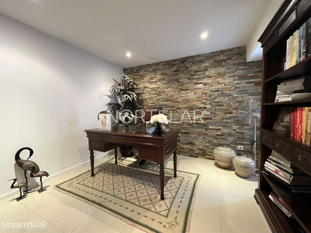 Moradia T3 com jardim e 3 frentes em Famalicão-28