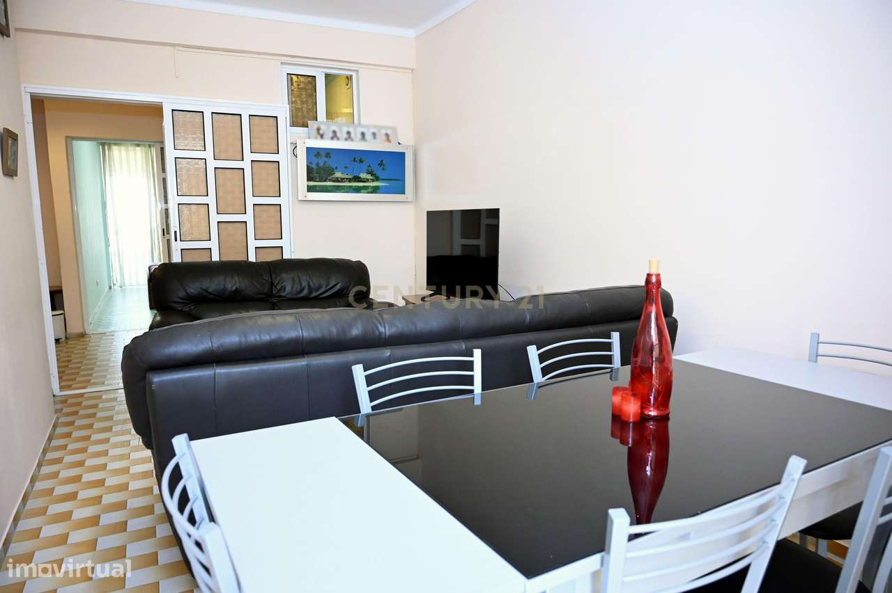 Apartamento T3 no Alto Seixalinho - Conforto, Luz e Potencial-10