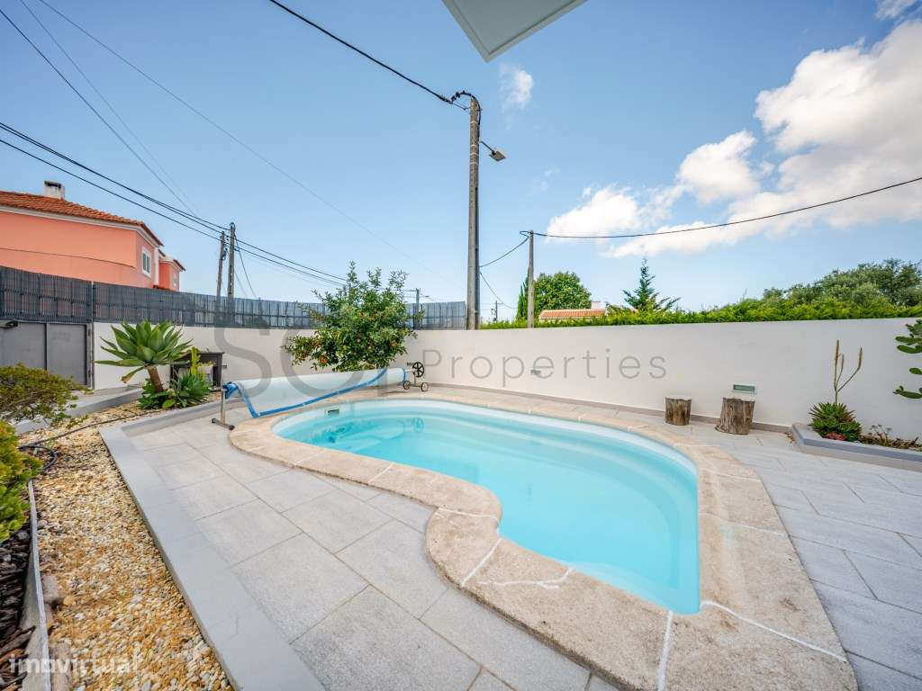 Moradia com piscina nas Quintinhas-47