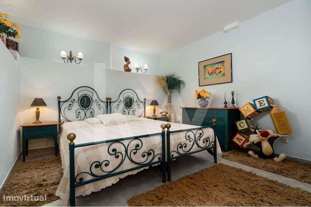 Moradia T4+1 com piscina, jardim e garagem - Caldas de Monchique - Grande imagem: 4/41