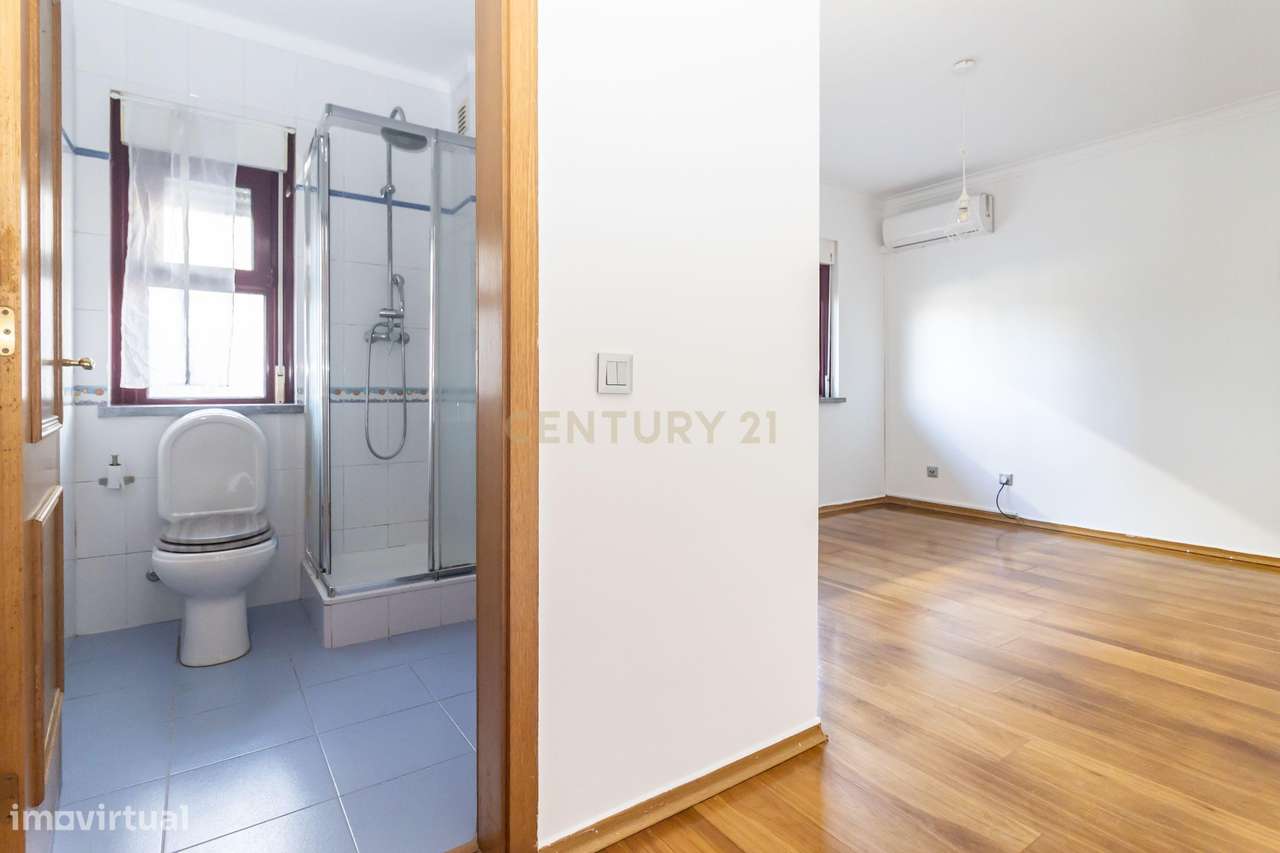 Apartamento T3 Vale do Cobro-28