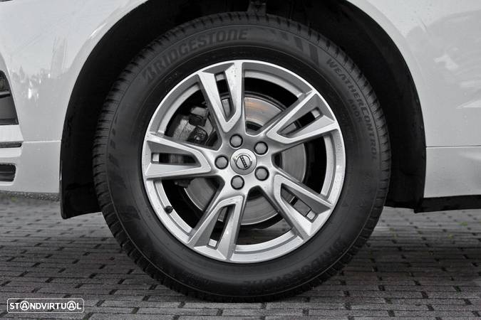 Volvo XC 60 2.0 D4 Momentum Plus Geartronic - 7