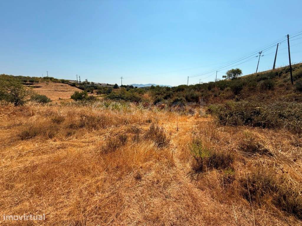 Terreno Rústico - com viabilidade para construção - situado em Vila... - Grande imagem: 4/14