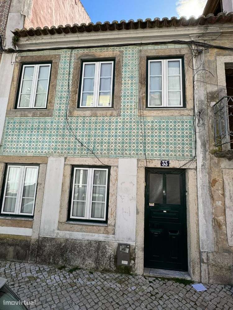 Prédio, cave, rés do chão e 1º andar - Grande imagem: 4/5