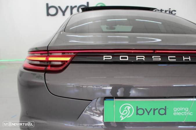 Porsche Panamera 4 E-Hybrid - 53