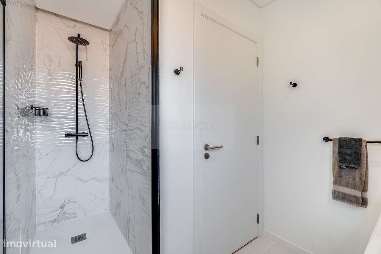 Moradia Semi-Geminada T2+1 com Piscina | Pestana Valley Nature, Sesmar-16