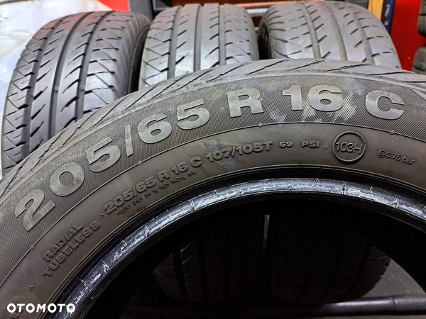 205/65R16C 107/105T Continental VancoContact 2 CENA ZA KOMPLET - 12