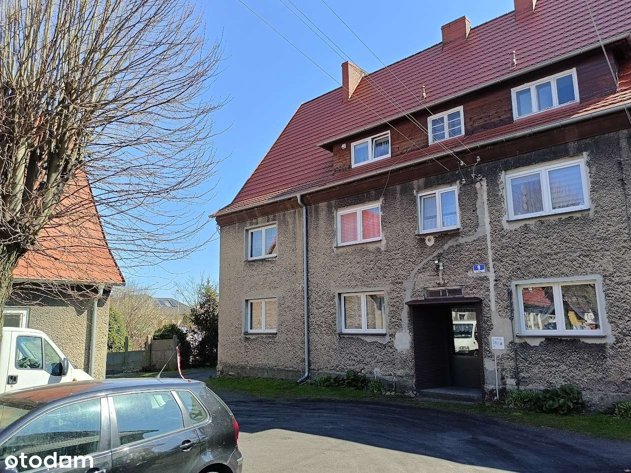 Ogłoszenie o przetargu ustny nieograniczony na sprzedaż lokalu-0