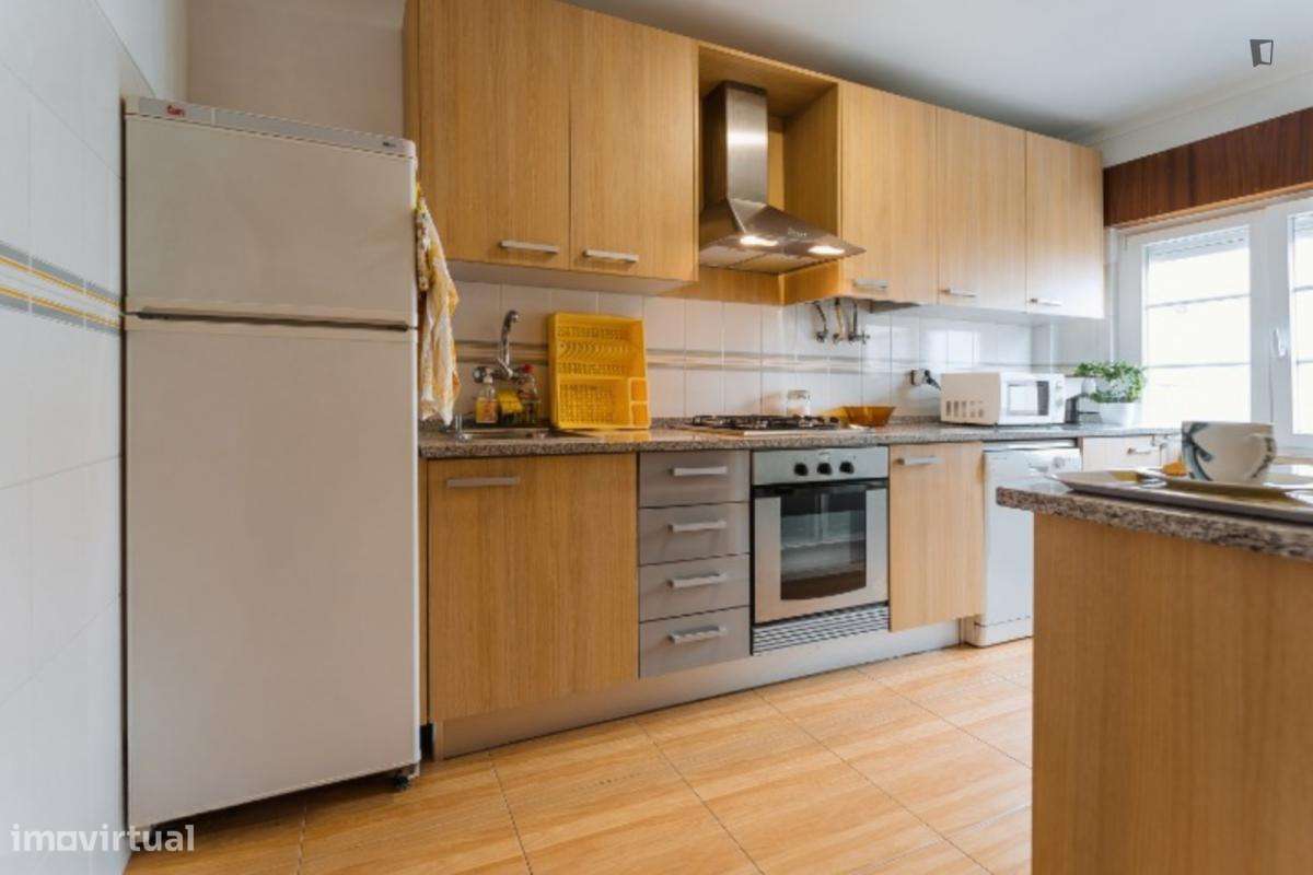 Apartamento com 2 quartos - localizado em Torres vedras - Grande imagem: 5/9