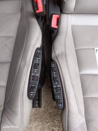 Interior Mercedes E-Class Coupe 2011 din piele gri. - 3