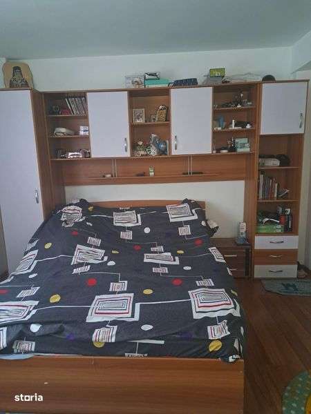 Vanzare apartament 3 camere - Imagine principală: 5/8