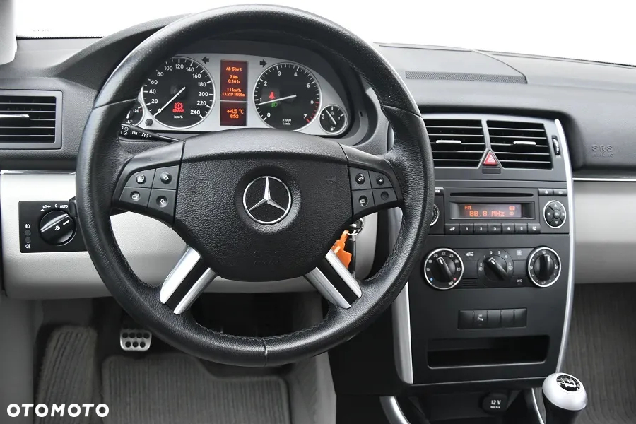 Mercedes-Benz Klasa B 150 - 18