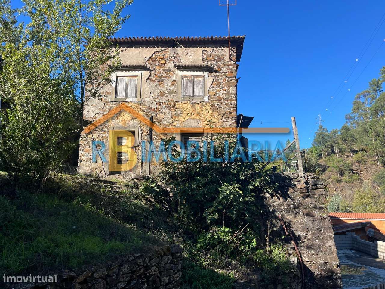 Moradia em pedra em Rio de Frades-5