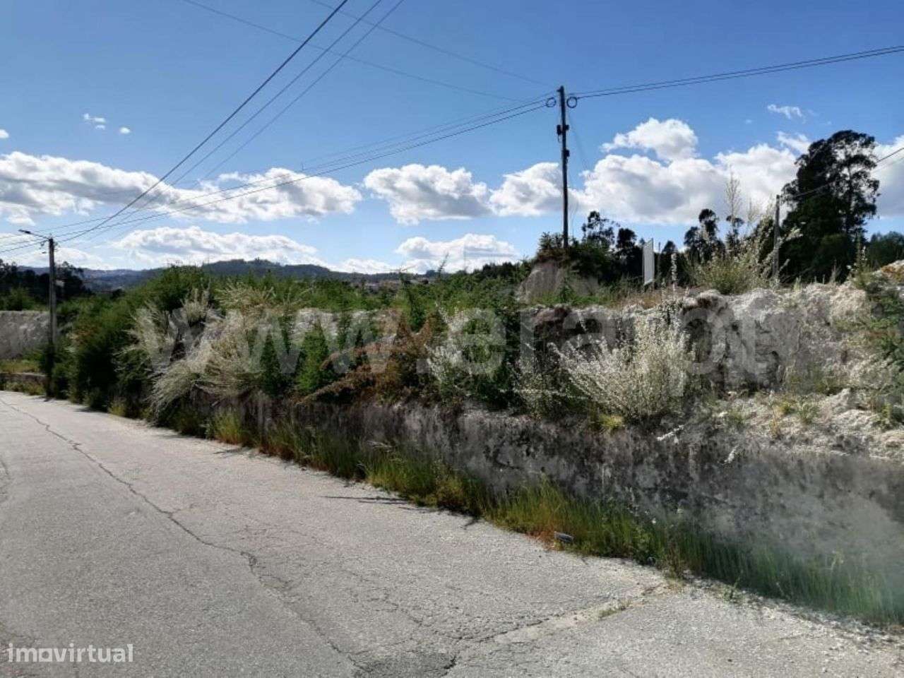 Terreno de construção com 972 m2 em Golães - Grande imagem: 2/12