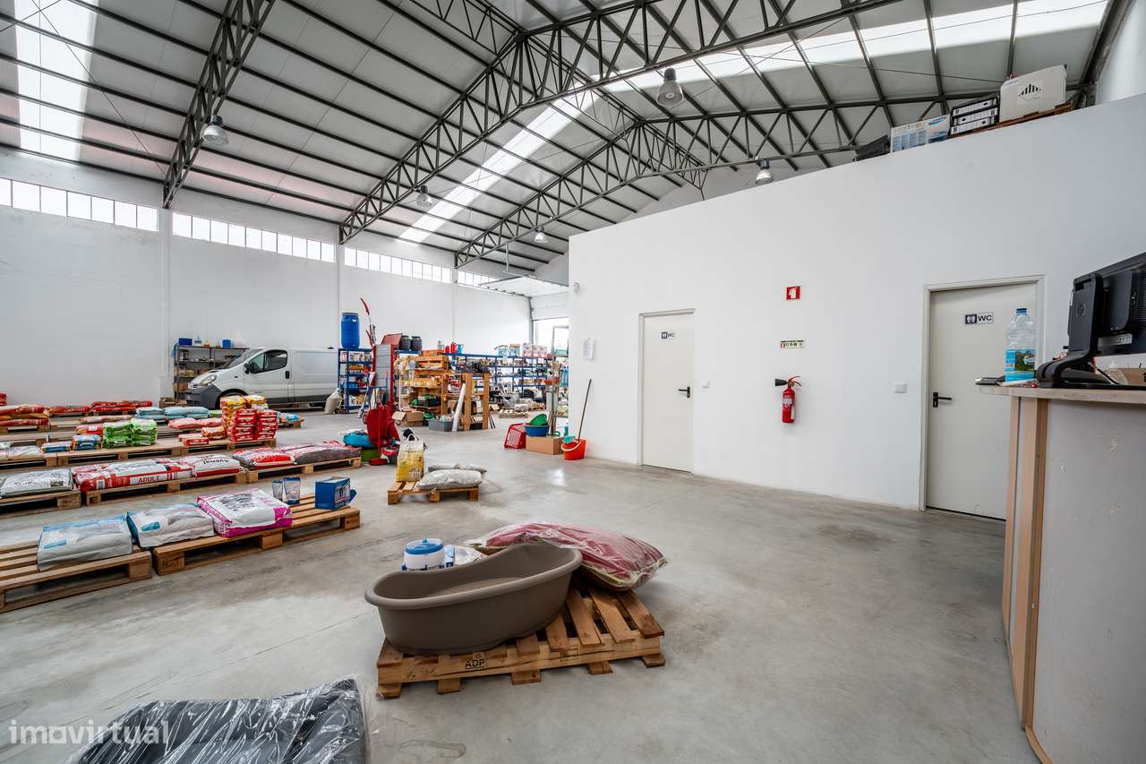 Arrenda-se Armazém - Fornos - Grande imagem: 4/5