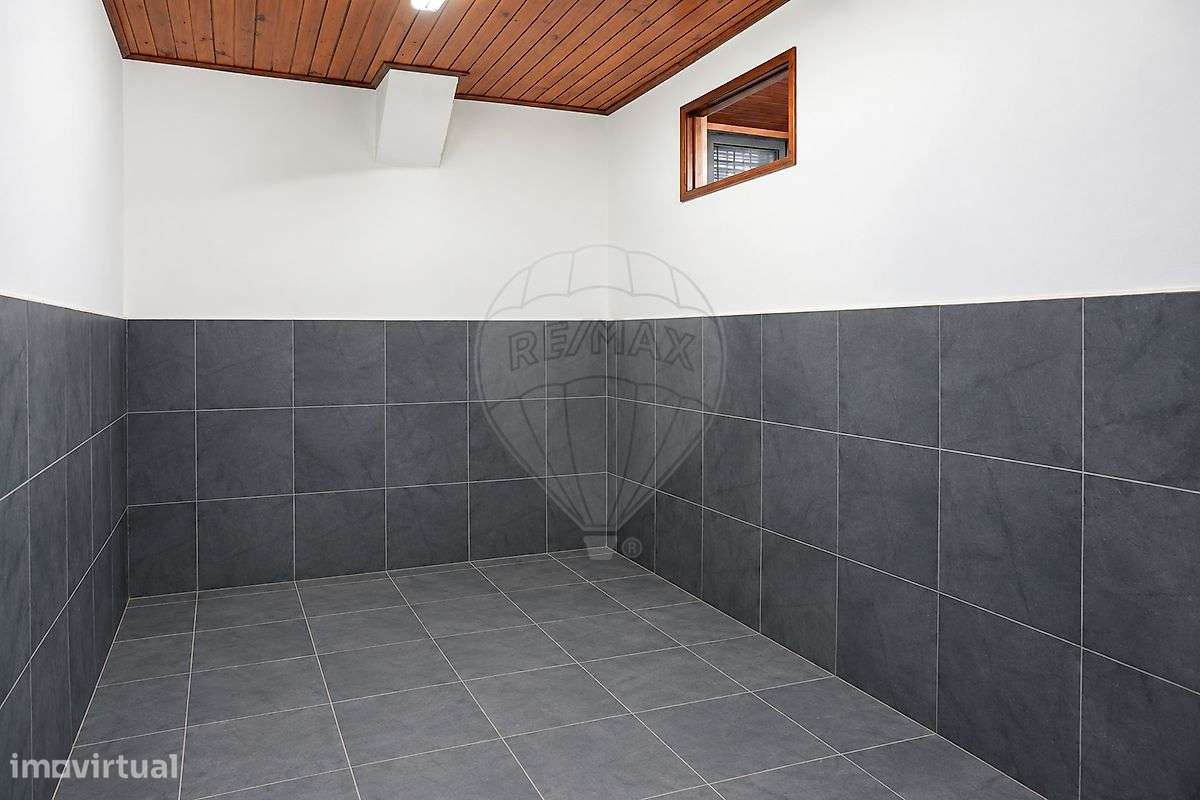 Moradia T4 para venda-23