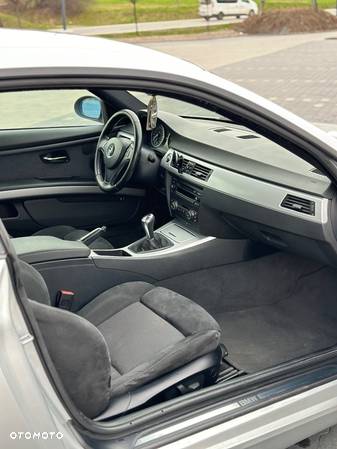 BMW Seria 3 320d - 11