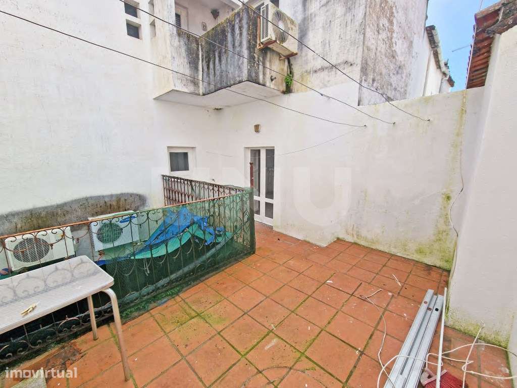 Moradia T2 Centro Histórico de Évora, com terraço-22