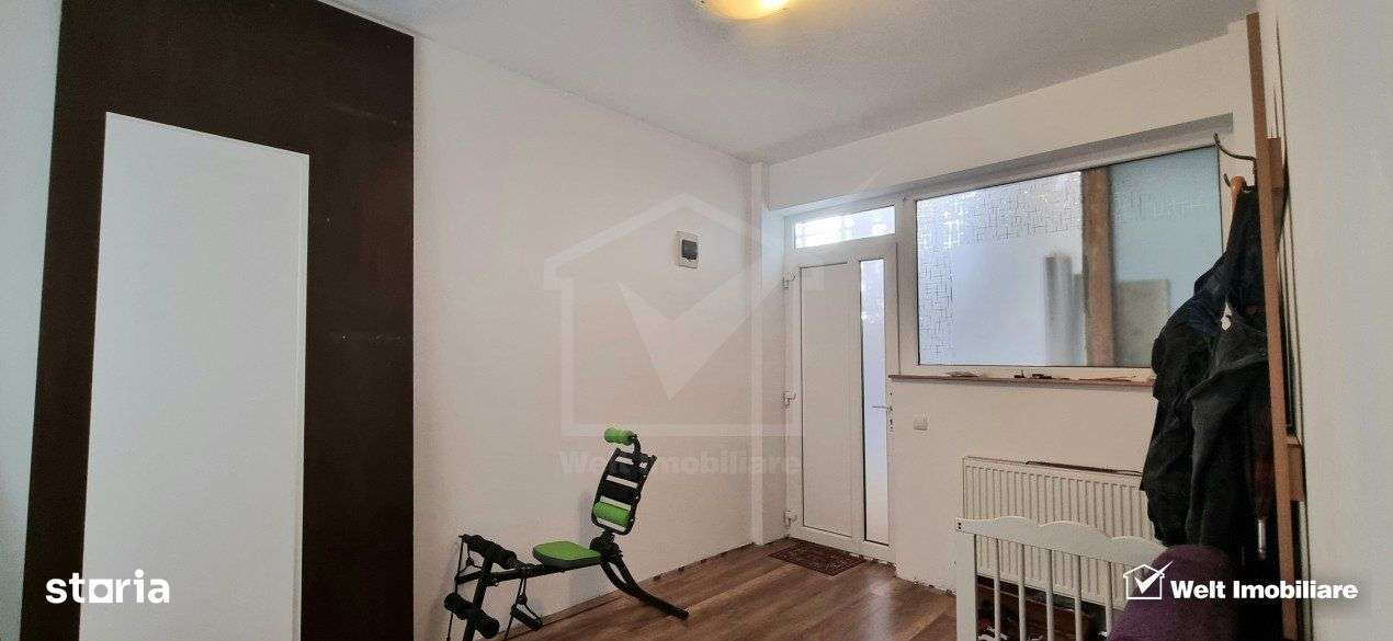 Apartament spatios, cu parcare, in Europa - Imagine principală: 4/6